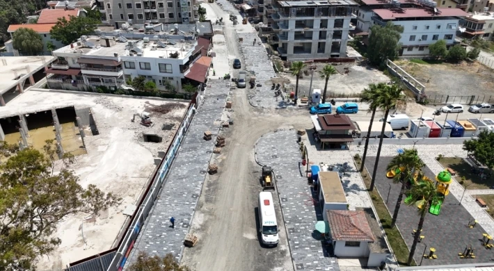 HBB, Arsuz merkezde kaldırım çalışmalarını sürdürüyor