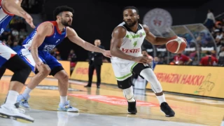 Manisa BBSK: 74 Anadolu Efes: 95